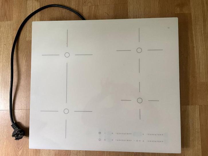 Ikea Bejublad inductiekookplaat wit, Witgoed en Apparatuur, Kookplaten, Zo goed als nieuw, Inbouw, Inductie, 4 kookzones, Ophalen