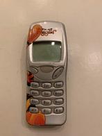 Oude Nokia 3210 Klassieker met Tijgertje Design, Gebruikt, Geen camera, Ophalen of Verzenden, Klassiek of Candybar