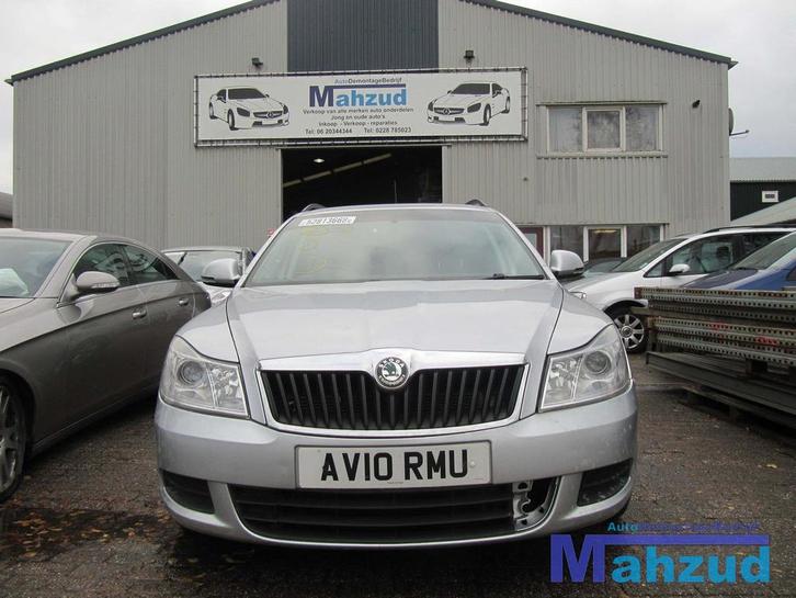 SKODA OCTAVIA 2 1.6 TDI MOTORBLOK CAY MOTOR, Auto-onderdelen, Motor en Toebehoren, Skoda, Gebruikt, Ophalen of Verzenden