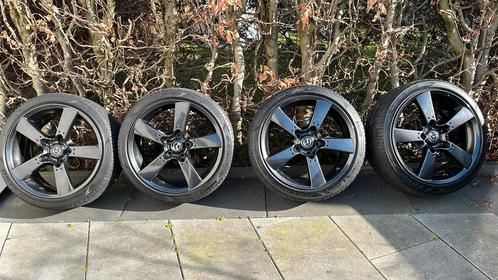 18inch Mazda RX8 velgen met goede zomerbanden, Auto-onderdelen, Banden en Velgen, Zomerbanden, 18 inch, 225 mm, Ophalen