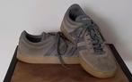 Gedragen Adidas Sneakers - Maat 40 - Grijs, Adidas, Ophalen of Verzenden, Sneakers of Gympen, Grijs
