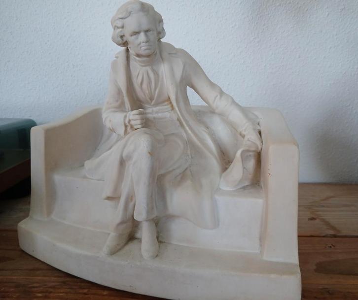 Beethoven Biscuit Porseleinen Beeld, Antiek en Kunst, Kunst | Beelden en Houtsnijwerken, Ophalen of Verzenden
