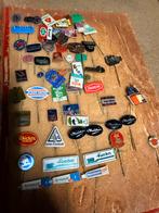 Antieke speldjes uit de jaren 60, Verzamelen, Speldjes, Pins en Buttons, Ophalen of Verzenden, Gebruikt, Merk, Speldje of Pin