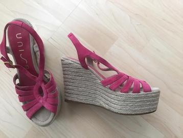 UNISA sandalen mt 39  beschikbaar voor biedingen