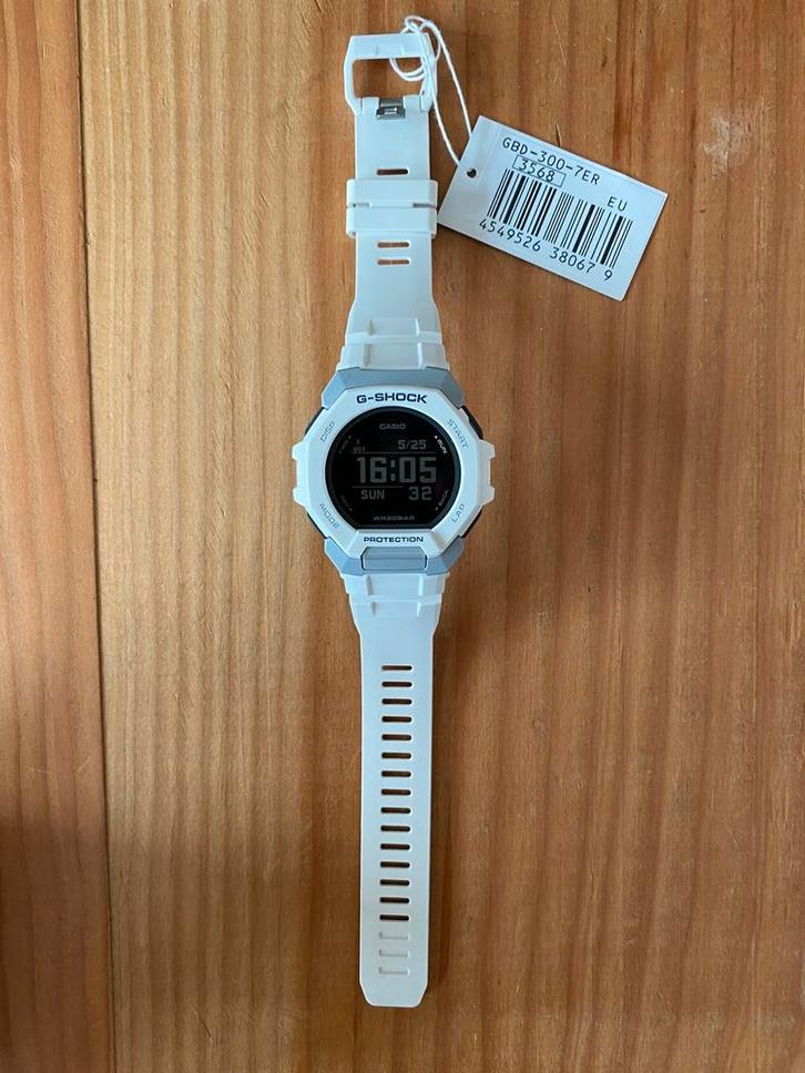 Splinternieuwe Casio G-Shock GBD-300 7er, Sieraden, Tassen en Uiterlijk, Smartwatches, Nieuw, Android, Wit, Afstand, Calorieverbanding