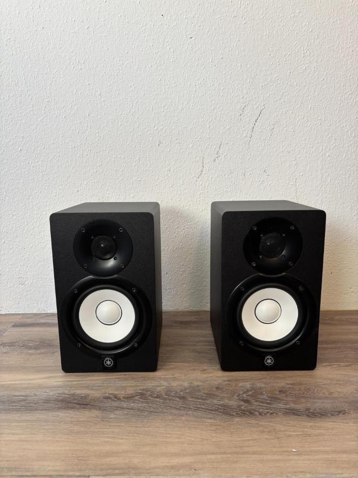 Yamaha HS5 actieve studiomonitor/active studio monitor, Audio, Tv en Foto, Luidsprekers, Gebruikt, Front, Rear of Stereo speakers
