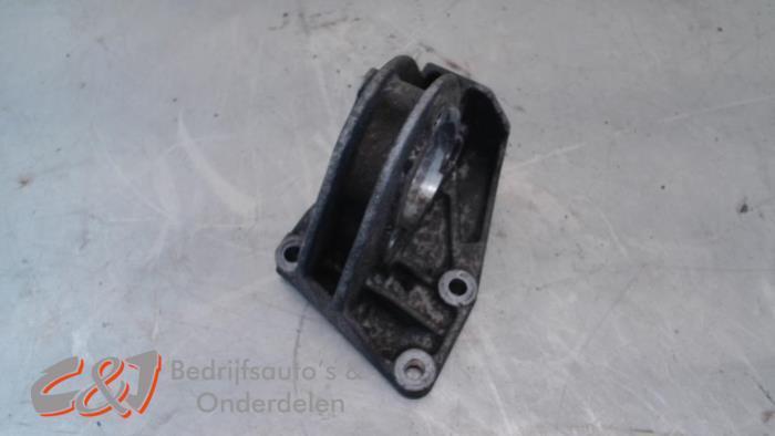 Steun (diversen) van een Fiat Doblo, Auto-onderdelen, Ophanging en Onderstel, Fiat, Gebruikt, 3 maanden garantie, Ophalen of Verzenden