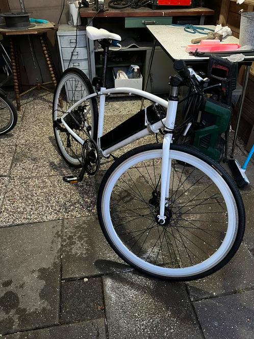 Elektrische fiets, Fietsen en Brommers, Elektrische fietsen, Zo goed als nieuw, Overige merken, 50 km per accu of meer, Ophalen of Verzenden