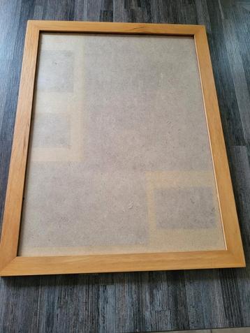 Fotolijst licht hout beschikbaar voor biedingen