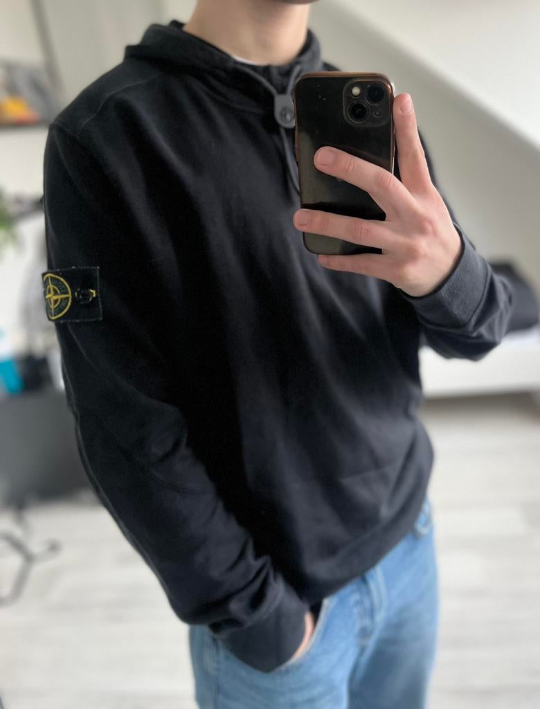 Zwarte stone island hoodie longsleeve trui zwart M, Ophalen of Verzenden, Zo goed als nieuw, Maat 48/50 (M), Zwart