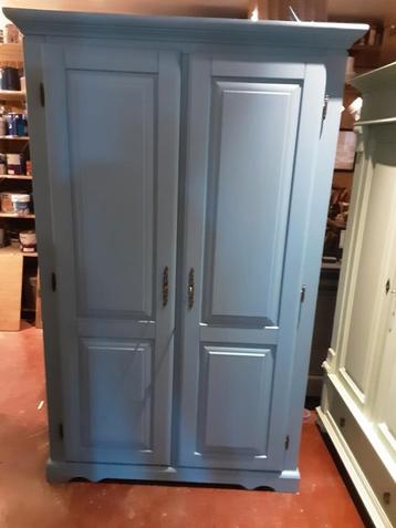 Grenen kast kledingkast DEMONTABEL  beschikbaar voor biedingen