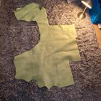 Lime groene leren lapje, Hobby en Vrije tijd, Stoffen en Lappen, Leer of Kunstleer, Nieuw, Ophalen of Verzenden, 30 tot 120 cm