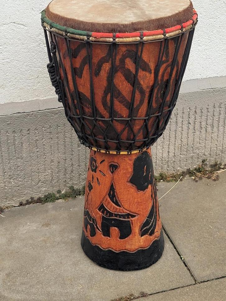 Afrikaanse DJEMBÉ / Trommel / Drum, Muziek en Instrumenten, Percussie, Gebruikt, Trommel, Ophalen of Verzenden