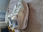 Nike air max beige maat 31, Ophalen of Verzenden, Gebruikt, Jongetje of Meisje, Schoentjes