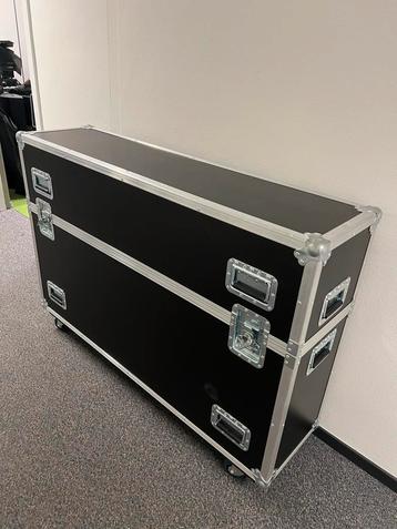 Flightcase voor 2 tv’s of beeldschermen tot 50 inch beschikbaar voor biedingen