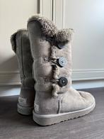 UGG Classic Tall Bailey Button grijs dameslaarzen maat 38, Ophalen of Verzenden, Gedragen, Grijs, Hoge laarzen