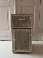 Vintage rotan loyd loom nachtkastje, halkastje, Ophalen of Verzenden, Gebruikt