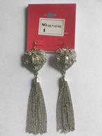 Zilverkleurige hartjes roosjes kettinkjes hang oorbellen, Overige materialen, Hangers, Nieuw, Ophalen of Verzenden