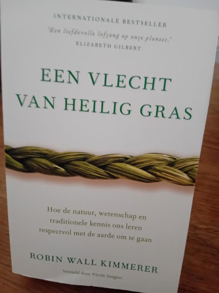 Robin Wall Kimmerer - Een vlecht van heilig gras, Boeken, Overige Boeken, Zo goed als nieuw, Verzenden