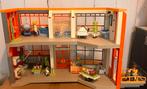 Playmobil kinderziekenhuis 6657, Ophalen, Zo goed als nieuw, Poppenhuis