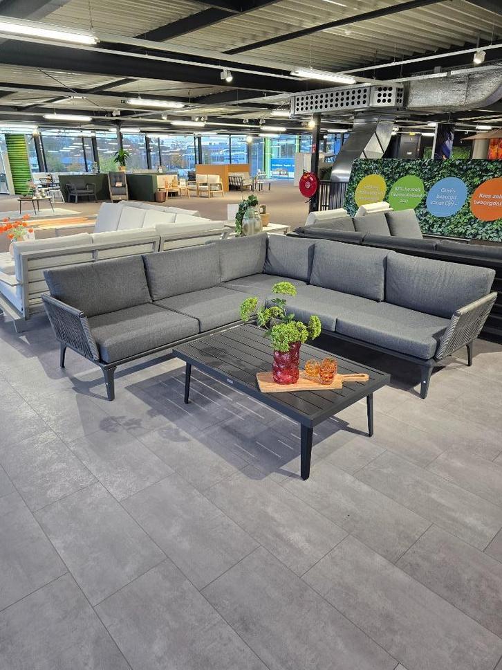 Pescara loungeset 4 delig showroom set, Tuin en Terras, Tuinsets en Loungesets, Zo goed als nieuw, Loungeset, Aluminium, 4 zitplaatsen