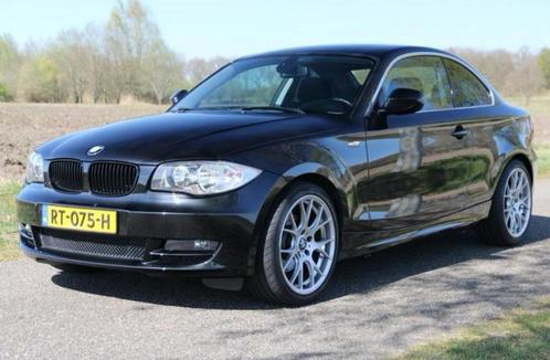 BMW 1-Serie e82 2.0 120I Coupe 2010 Zwart, Auto's, BMW, Particulier, 1-Serie, Benzine, C, Coupé, Handgeschakeld, Geïmporteerd