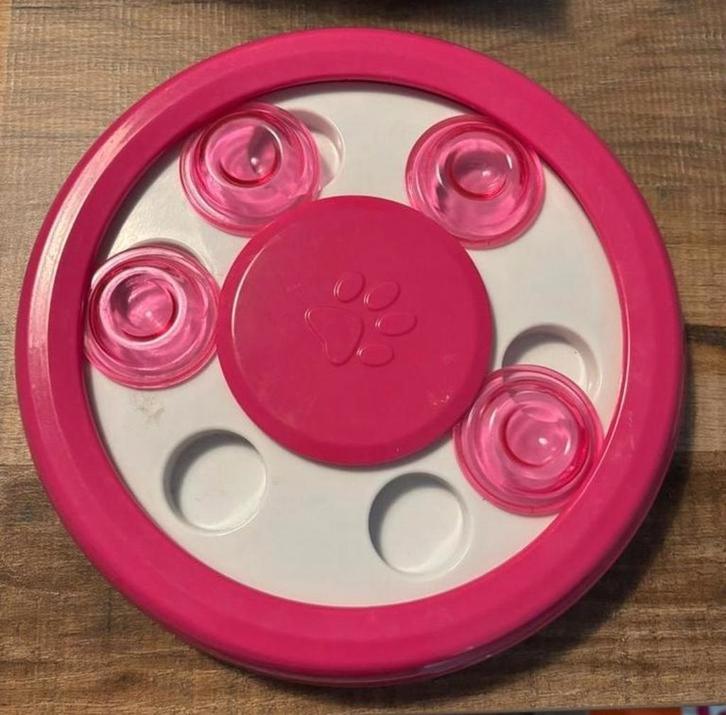 GEZOCHT gratis honden spullen, Dieren en Toebehoren, Hondenspeelgoed, Zo goed als nieuw, Intelligentiespeelgoed, Ophalen of Verzenden