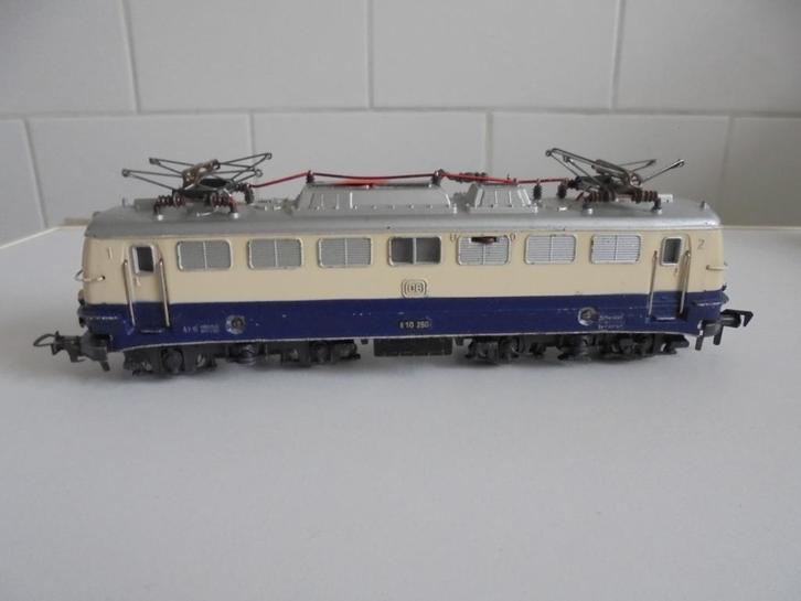 2 X Fleischman electrische lokomotief  Getest en Oke, Hobby en Vrije tijd, Modeltreinen | H0, Zo goed als nieuw, Locomotief, Gelijkstroom