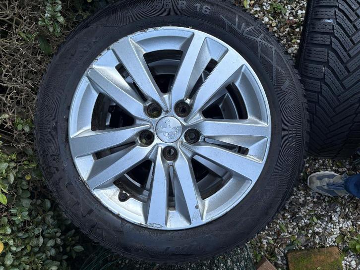 winterbanden, Auto-onderdelen, Banden en Velgen, Band(en), Winterbanden, 16 inch, 205 mm, Personenwagen, Gebruikt, Ophalen