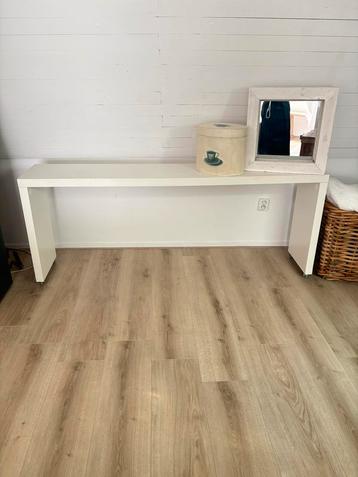 IKEA MALM Bedtafel / Sidetable beschikbaar voor biedingen