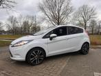 Ford Fiësta 1.25 44KW 5DR 2011 Wit, Auto's, Voorwielaandrijving, 1242 cc, 4 cilinders, Wit