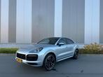 Porsche Cayenne Coupé 3.0 E-Hybrid panorama / dealer onderh, Auto's, Porsche, Automaat, Cayenne, 14 kWh, Gebruikt