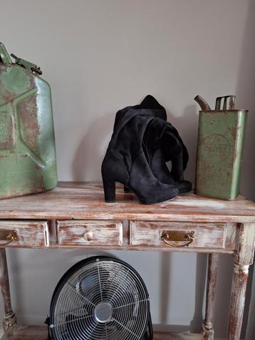 🍀 2 x Tamaris dames laarzen/pumps maat 39 beschikbaar voor biedingen