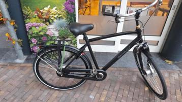 Zwarte Batavus dinsdag 28 inch jongensfiets herenfiets beschikbaar voor biedingen