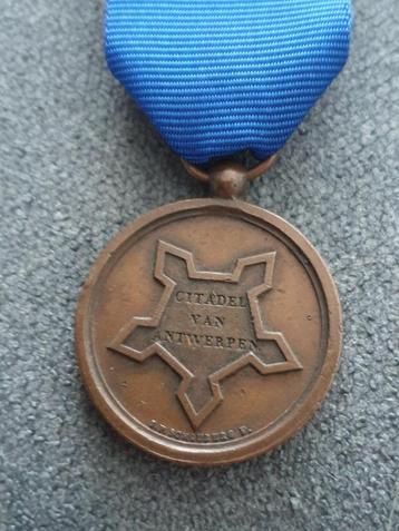 Medaille Citadel Antwerpen 1832 beschikbaar voor biedingen