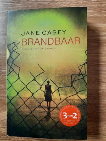 Jane Casey: BRANDBAAR  beschikbaar voor biedingen