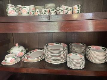 compleet servies villeroy en boch wilde roos 12 personen beschikbaar voor biedingen
