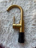 Nieuwe geborsteld gouden hoge draaibare wastafelkraan, Ophalen of Verzenden, Nieuw, Rvs, Kraan