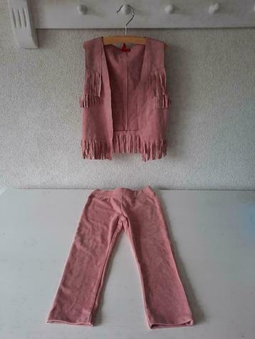 Mooi Roze Suède Look Setje Legging Gilet franjes Maat 92/98 beschikbaar voor biedingen