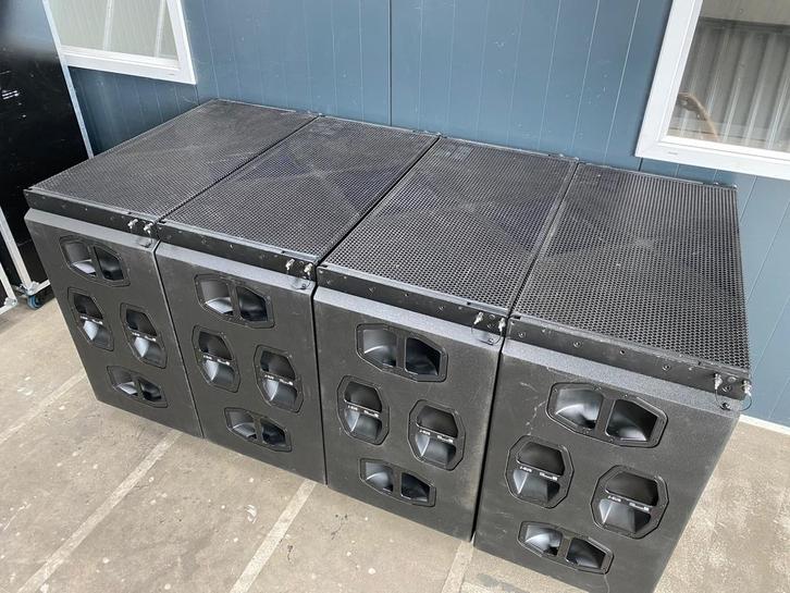 D&B Audiotechnik J-Sub Jsub, Audio, Tv en Foto, Luidsprekers, Zo goed als nieuw, Subwoofer, 120 watt of meer, Overige merken, Ophalen of Verzenden