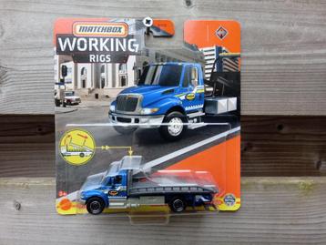International Durastar 4400 autotransporter Matchbox beschikbaar voor biedingen