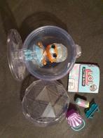 LOL glitter globe, Verzamelen, Disney, Ophalen of Verzenden, Zo goed als nieuw, Beeldje of Figuurtje