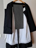 onderrok, rok, schort en jasje, Ophalen, Gedragen