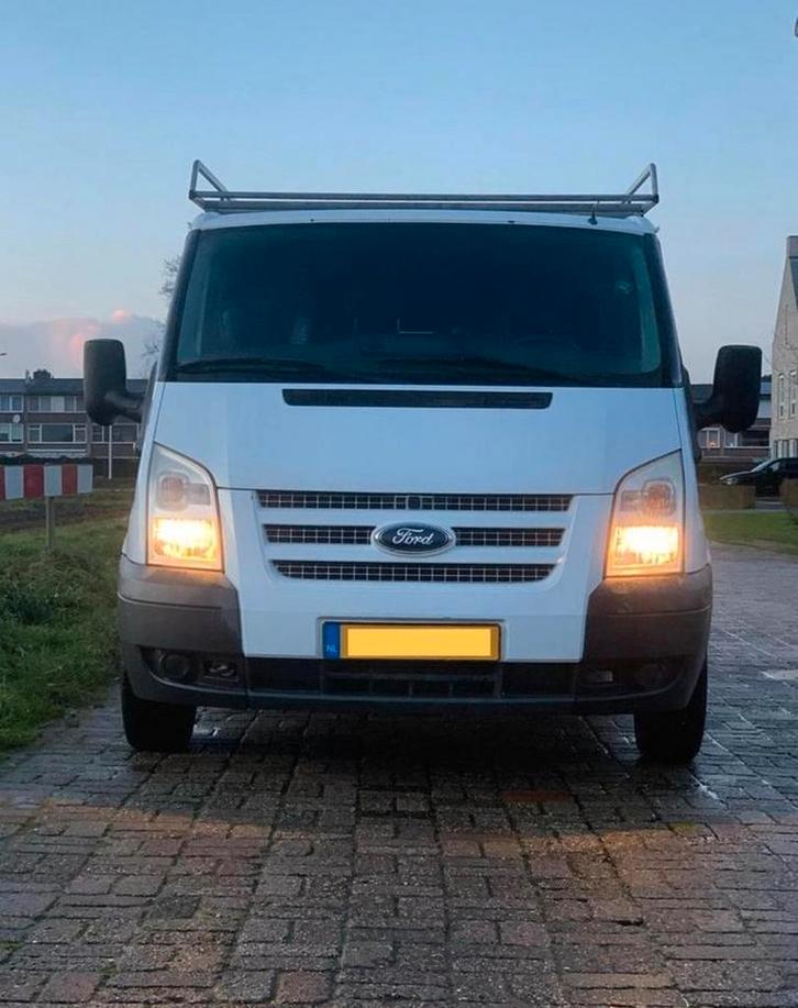 Ford Transit met airco / 6 versnellingen / laag km stand, Auto's, Bestelauto's, Particulier, Ophalen