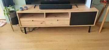 Tv-meubel - 151x41x54 cm