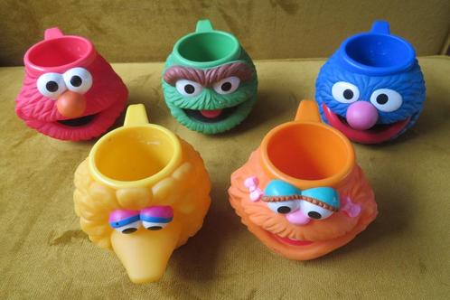 Sesamstraat - Sesame Street: 5x Mugs Plastic Bekers Applause, Verzamelen, Beelden en Beeldjes, Zo goed als nieuw, Overige typen