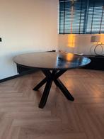 Massiefeiken tafel rond met stalen onderstel, Huis en Inrichting, Tafels | Eettafels, Ophalen, Zo goed als nieuw, Rond, 100 tot 150 cm