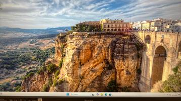 Lenovo i5 7th gen / 8gb ram / 256 gb ssd / windows 11 pro beschikbaar voor biedingen