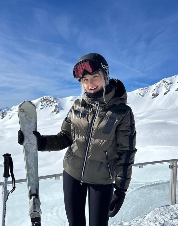 * Toni Sailer * NIEUW € 1.199 skijack, ski jas Louisa army, Kleding | Dames, Wintersportkleding, Nieuw, Jack, Maat 36 (S), Ophalen of Verzenden