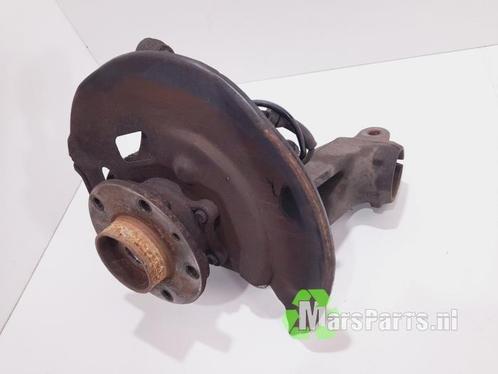 Fusee rechts-voor van een Nissan Qashqai, Auto-onderdelen, Ophanging en Onderstel, Nissan, Gebruikt, 6 maanden garantie, 12 maanden garantie